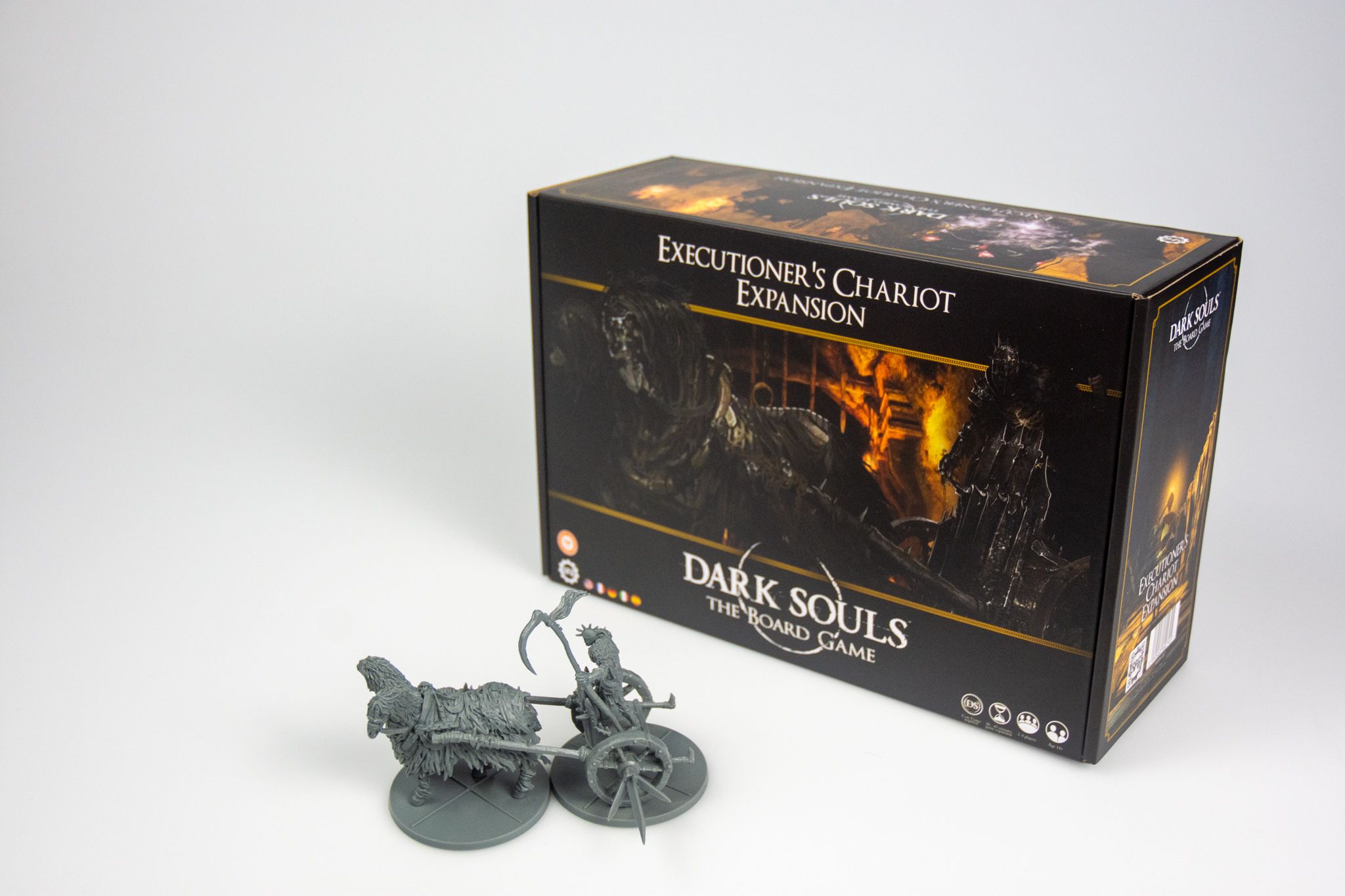 Dark darker darkest настольная игра купить. Dark Souls Board game Executioner's Chariot. Dark Souls Board game. Колесница дарк соулс. Настольная игра по дарк соулс.
